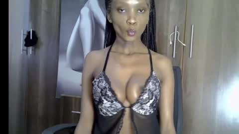 Snapshot of nyverra chatting on 07-14-26, 08:08 nyverra online show from 07-14-26, 08:08