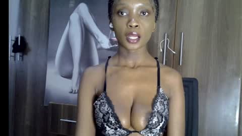 Snapshot of nyverra chatting on 07-14-26, 10:32 nyverra online show from 07-14-26, 10:32