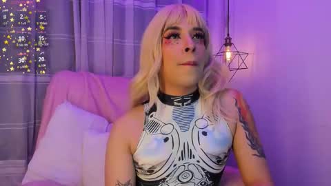 Snapshot of nyx__blackwood chatting on 11-12-25, 03:40 nyx__blackwood online show from 11-12-25, 03:40