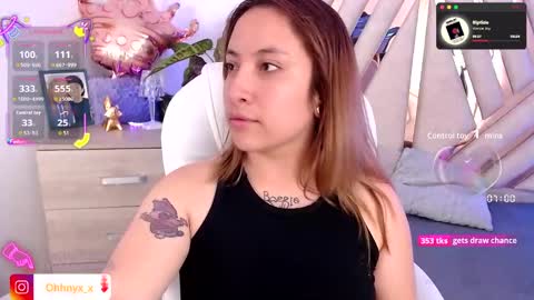 Alex   .    online show from 09-17-25, 09:05