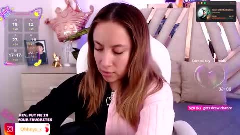 Alex   .    online show from 09-20-25, 10:00