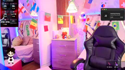 Snapshot of nyx_andria chatting on 06-30-26, 03:29 Alex . online show from 06-30-26, 03:29
