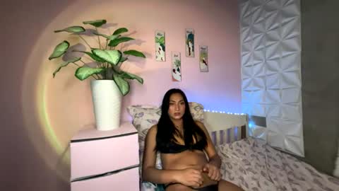 Snapshot of nyxagatha33 chatting on 07-28-26, 11:17 Agatha online show from 07-28-26, 11:17