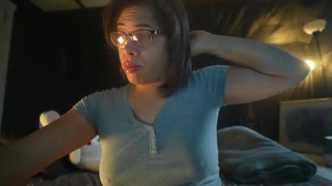 Snapshot of nyxraven chatting on 01-06-26, 02:32 NyxRaven online show from 01-06-26, 02:32