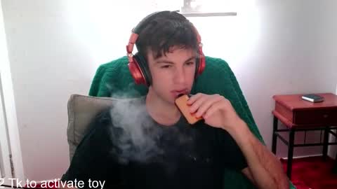 Snapshot of nzcitizen chatting on 01-19-26, 10:52 NZ Citizen online show from 01-19-26, 10:52