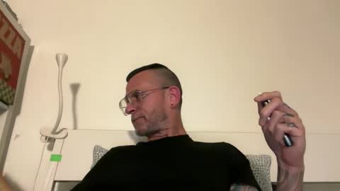 Jonathan Deep online show from 04-22-26, 08:32