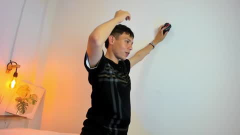 Lyam online show from 12-09-24, 05:07