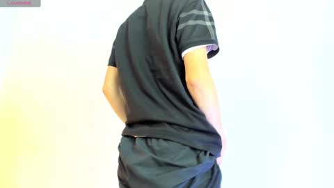 Lyam online show from 12-14-24, 03:51