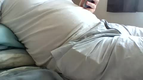 obedient9402 online show from 06-24-26, 08:02