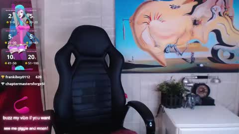 Snapshot of obedientt_ chatting on 02-19-25, 08:22 Moonlight online show from 02-19-25, 08:22