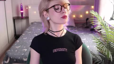 Moonlight online show from 04-03-26, 09:18