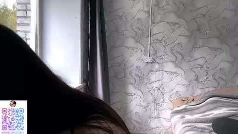 Snapshot of obsidian_glow chatting on 09-13-25, 04:45 Amelia online show from 09-13-25, 04:45