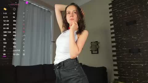 Elis online show from 07-20-26, 05:33