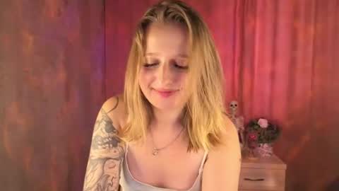 Lili 3 online show from 07-22-26, 01:19