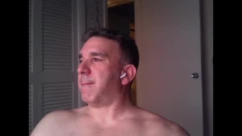 Ocean online show from 04-22-26, 02:47