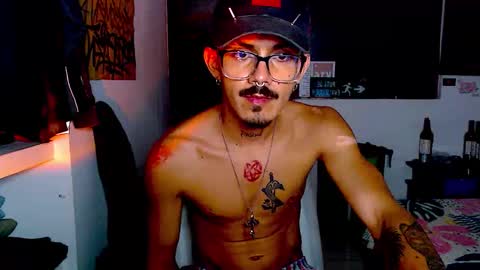 Snapshot of ocsanis69 chatting on 12-16-25, 02:27 Cris online show from 12-16-25, 02:27