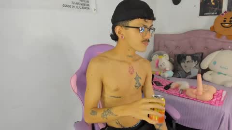 Snapshot of ocsanis69 chatting on 05-19-26, 01:44 Cris online show from 05-19-26, 01:44
