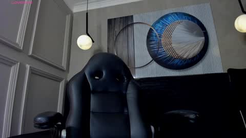 independent model online show from 01-31-25, 07:08