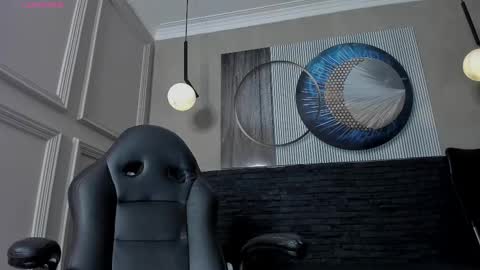 independent model online show from 02-25-25, 06:53