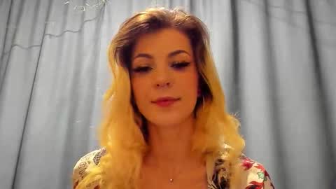 Snapshot of octopus_pink chatting on 01-07-26, 04:20 Pinky online show from 01-07-26, 04:20