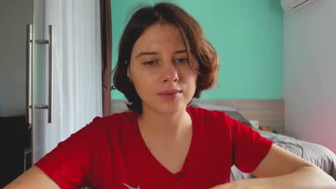 Evie online show from 12-18-24, 05:59