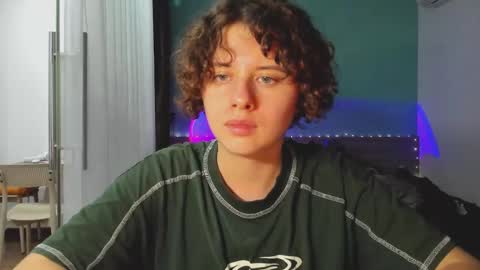 Evie online show from 01-17-25, 02:50