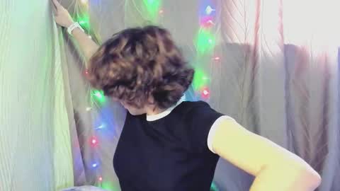 Evie online show from 09-20-25, 09:21