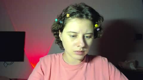 Evie online show from 04-05-26, 05:21