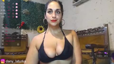 Daniela Dany online show from 01-18-25, 05:20