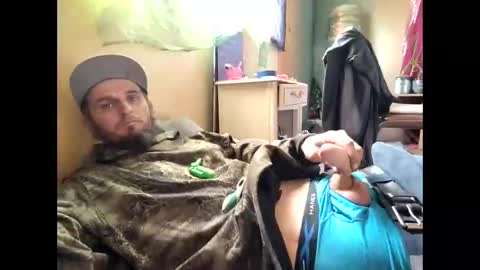 Snapshot of oddjuggla chatting on 11-18-25, 06:45 oddjuggla online show from 11-18-25, 06:45