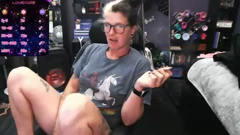 Snapshot of oddywithabody chatting on 06-24-26, 04:11 Oddy With A Body online show from 06-24-26, 04:11