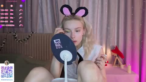 Snapshot of odeliagrace chatting on 06-26-26, 05:01 Agata online show from 06-26-26, 05:01