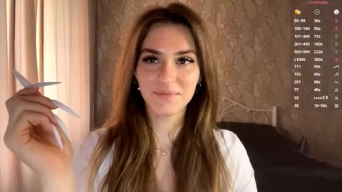 Mia online show from 09-30-25, 08:08