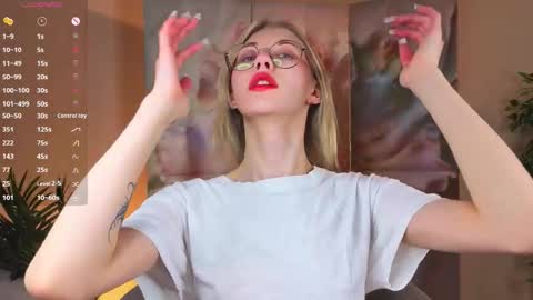 Lynna online show from 02-06-26, 11:02