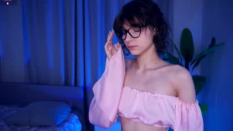 Thea online show from 09-29-25, 07:19