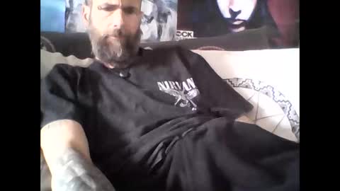 Snapshot of oedipe666 chatting on 05-06-26, 01:05 oedipe666cam online show from 05-06-26, 01:05