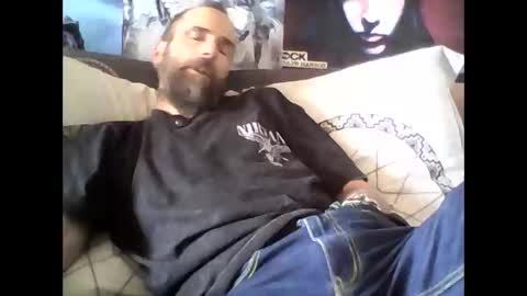 Snapshot of oedipe666 chatting on 05-21-26, 01:29 oedipe666cam online show from 05-21-26, 01:29