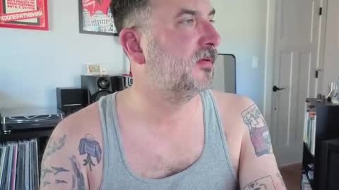 Office Dad online show from 09-12-25, 06:30