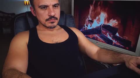 Snapshot of officeman7 chatting on 01-10-25, 05:02 officeman7 online show from 01-10-25, 05:02