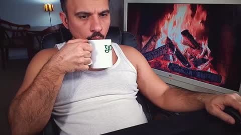 Snapshot of officeman7 chatting on 01-25-25, 03:20 officeman7 online show from 01-25-25, 03:20