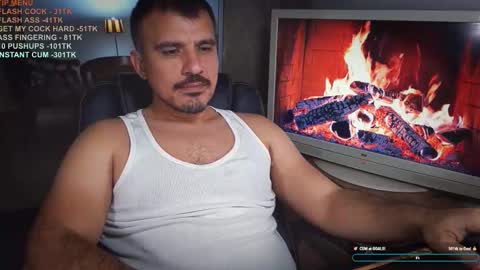 Snapshot of officeman7 chatting on 12-04-25, 04:16 officeman7 online show from 12-04-25, 04:16