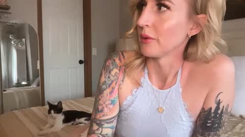 Tams online show from 11-21-25, 04:27