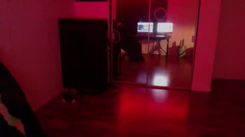 Money online show from 12-20-25, 12:01