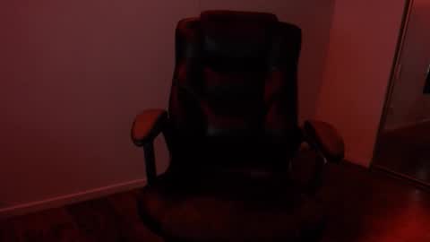 Snapshot of officialmoneyxxx chatting on 03-15-26, 04:57 Money online show from 03-15-26, 04:57