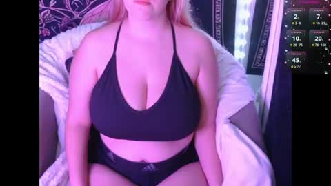 Snapshot of officialvenus chatting on 07-27-26, 06:26 Vee online show from 07-27-26, 06:26