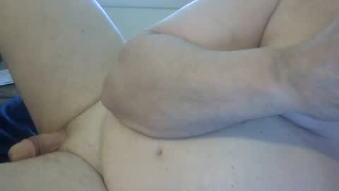 Snapshot of offsides10 chatting on 05-29-26, 05:55 WantsToTryACouple online show from 05-29-26, 05:55