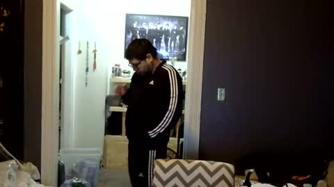 Snapshot of oflores77 chatting on 04-28-26, 07:35 oscar flores online show from 04-28-26, 07:35