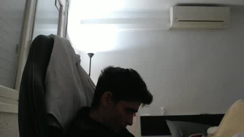 Snapshot of ofsolovicio chatting on 10-10-25, 09:52 ofsolovicio online show from 10-10-25, 09:52