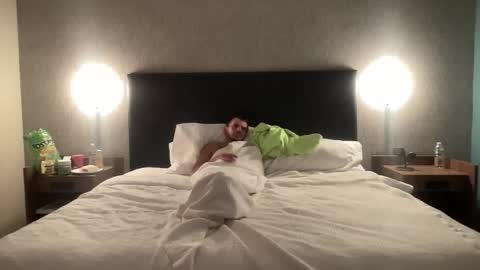 Snapshot of ofthatguy chatting on 02-15-26, 07:51 ofthatguy online show from 02-15-26, 07:51