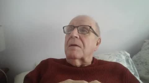 Snapshot of oggi95 chatting on 12-30-24, 03:13 oggi95 online show from 12-30-24, 03:13